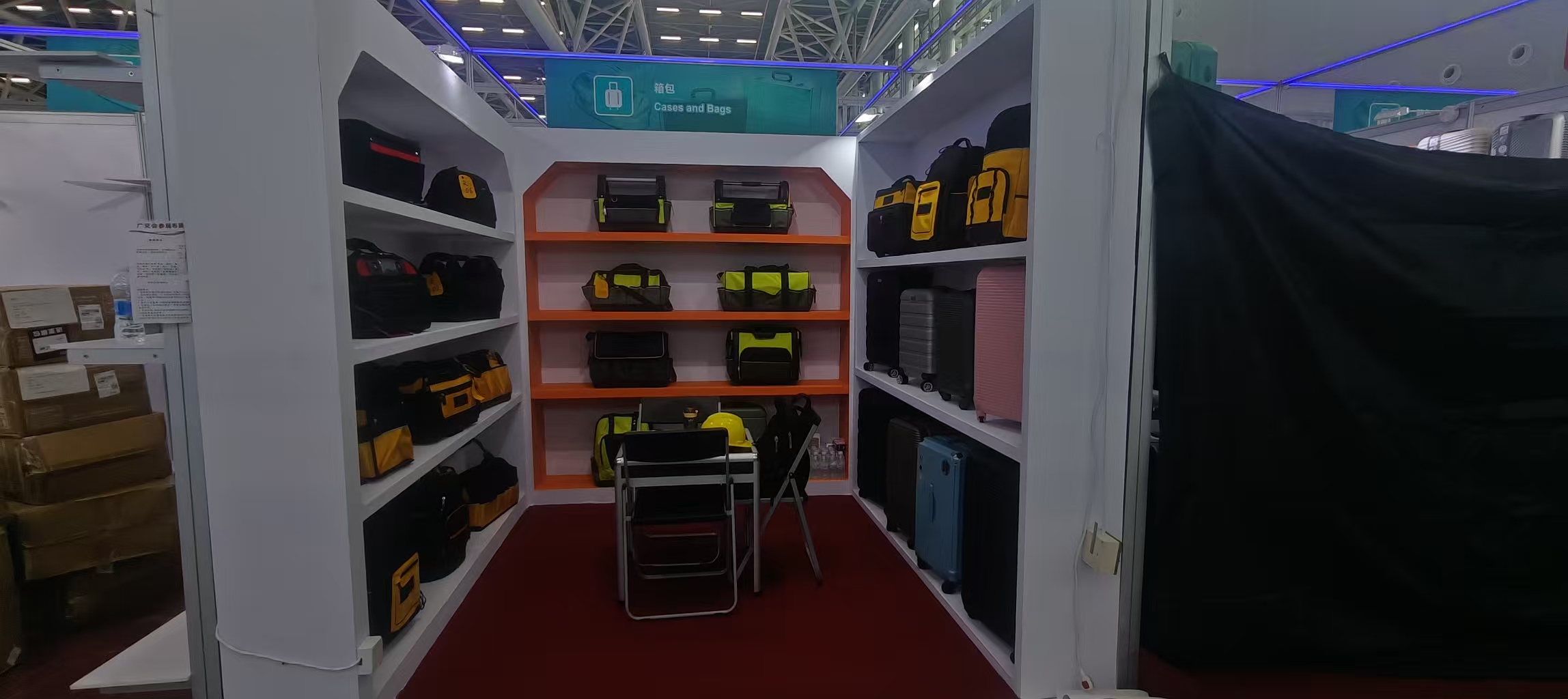 Ang Aming Kumpanya ay Matagumpay na Nagpakita ng Propesyonal na Mga Kakayahang Paggawa ng Tool Bag sa Autumn 2025 Canton Fair
